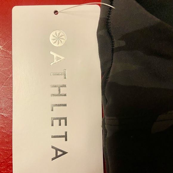 ✨SOLD✨ NWT ~ Athleta Solace Printed Bra - Picture 7 of 9